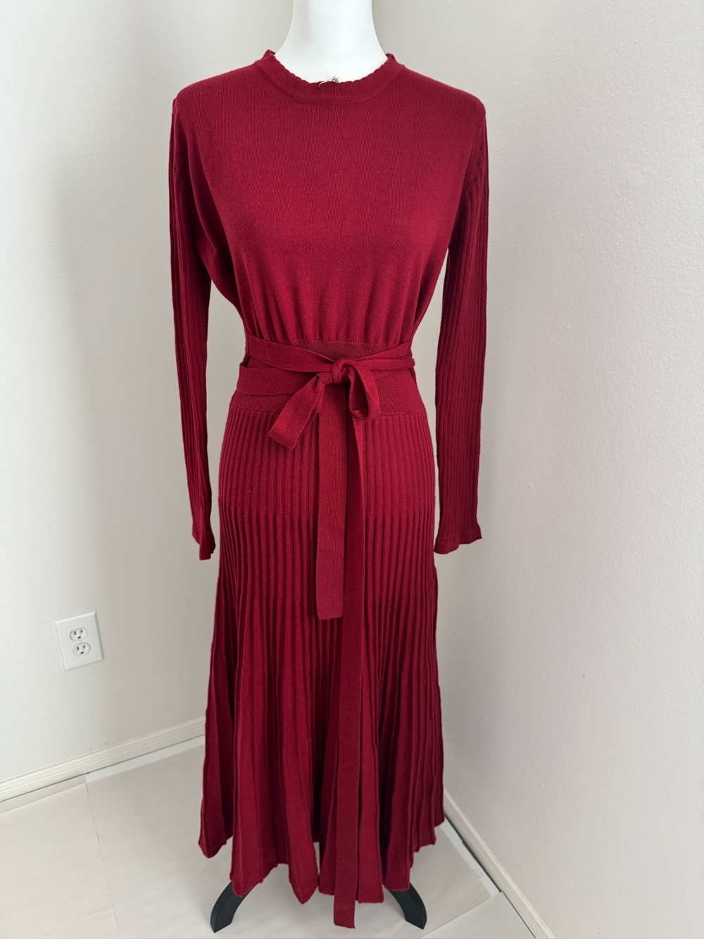 Fincati Long Sleeve Knit Midi Sweater Dress Waist Tie Cashmere Wool Blend L NEW